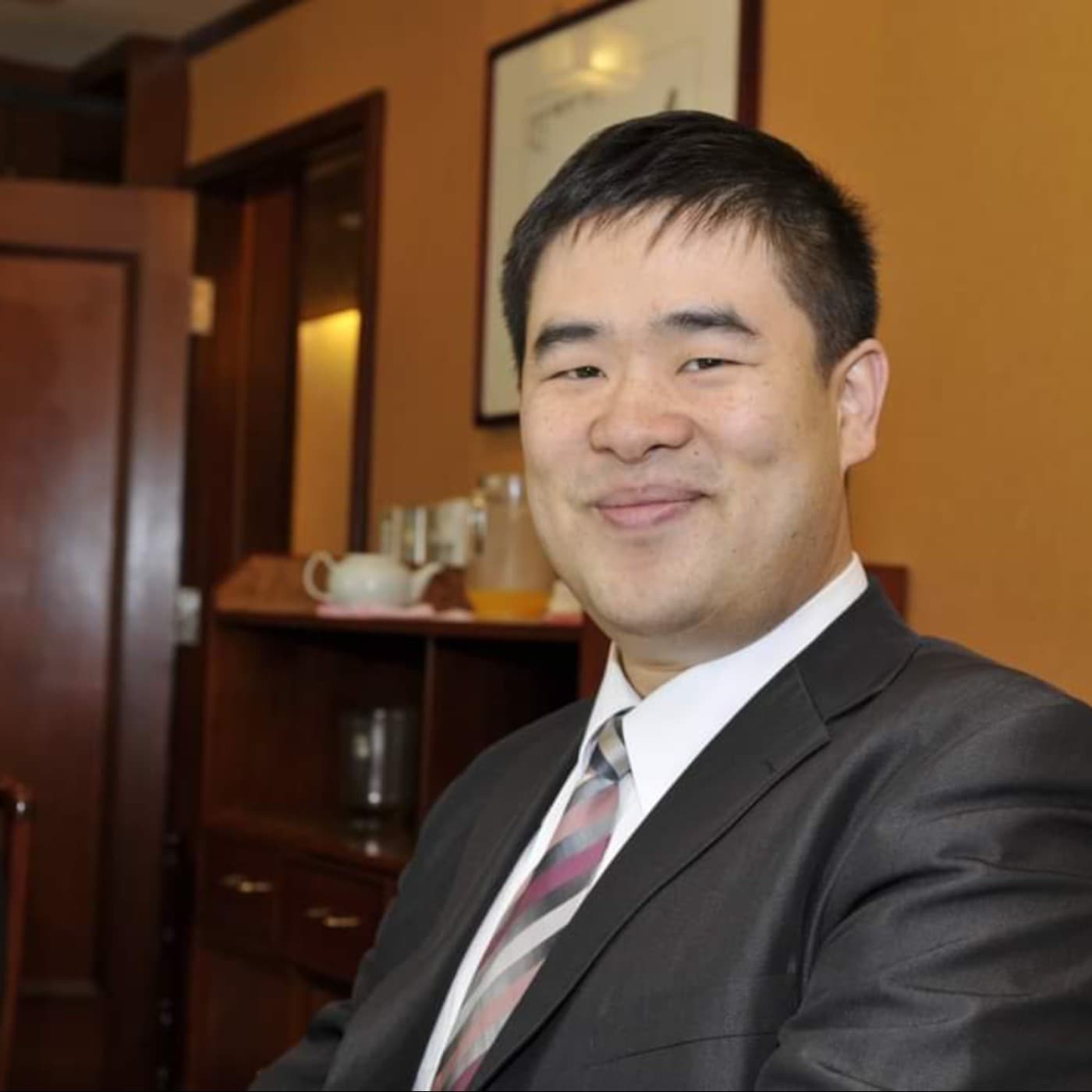 外交官的國際新聞導覽及中東中亞的歷史故事 Diplomat's daily news review and history research on Middle East and Central Asia